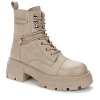    Betsy 013743